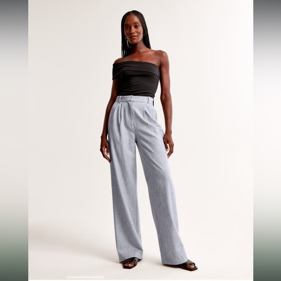 A&F Sloan Tailored Wide Leg Pant in Grey - Picture 2 of 11